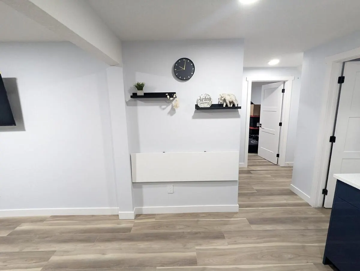 Cozy Luxury Guesthouse Retreat Edmonton